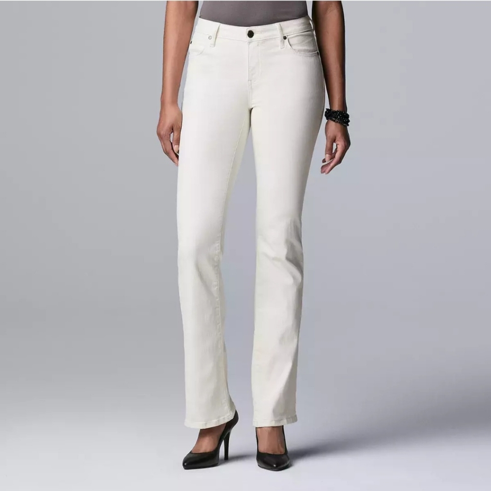 Simply Vera Wang Women's Bootcut Mid Rise Jeans Color Ivory Silk Size 2 NWT